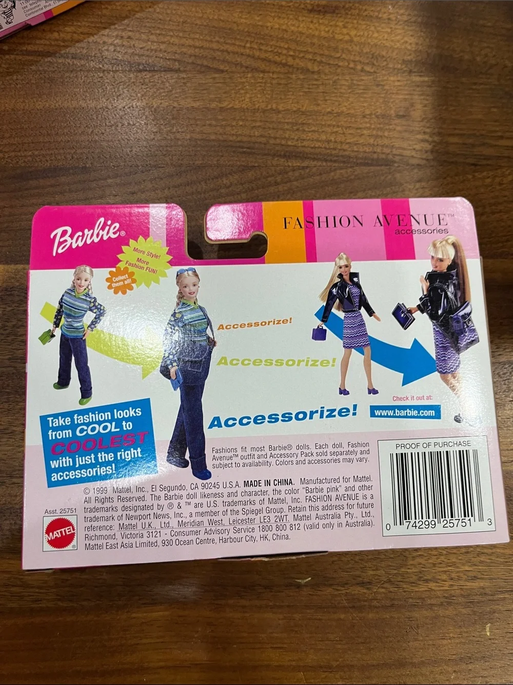 1999 Barbie Fashion Avenue “Party in Pink” Accessories Pack